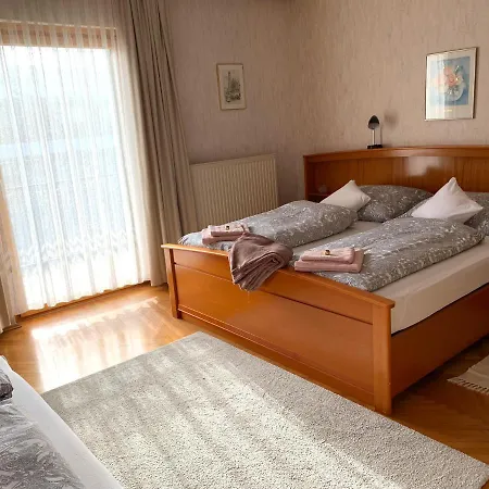 Haus Heincz Apartment Radenthein Exterior photo